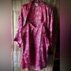 Gabrielle Intimates Leopard Cheetah Print Robe and Camisole in size Large